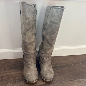 Stylish Gray Knee-High Women's Boots